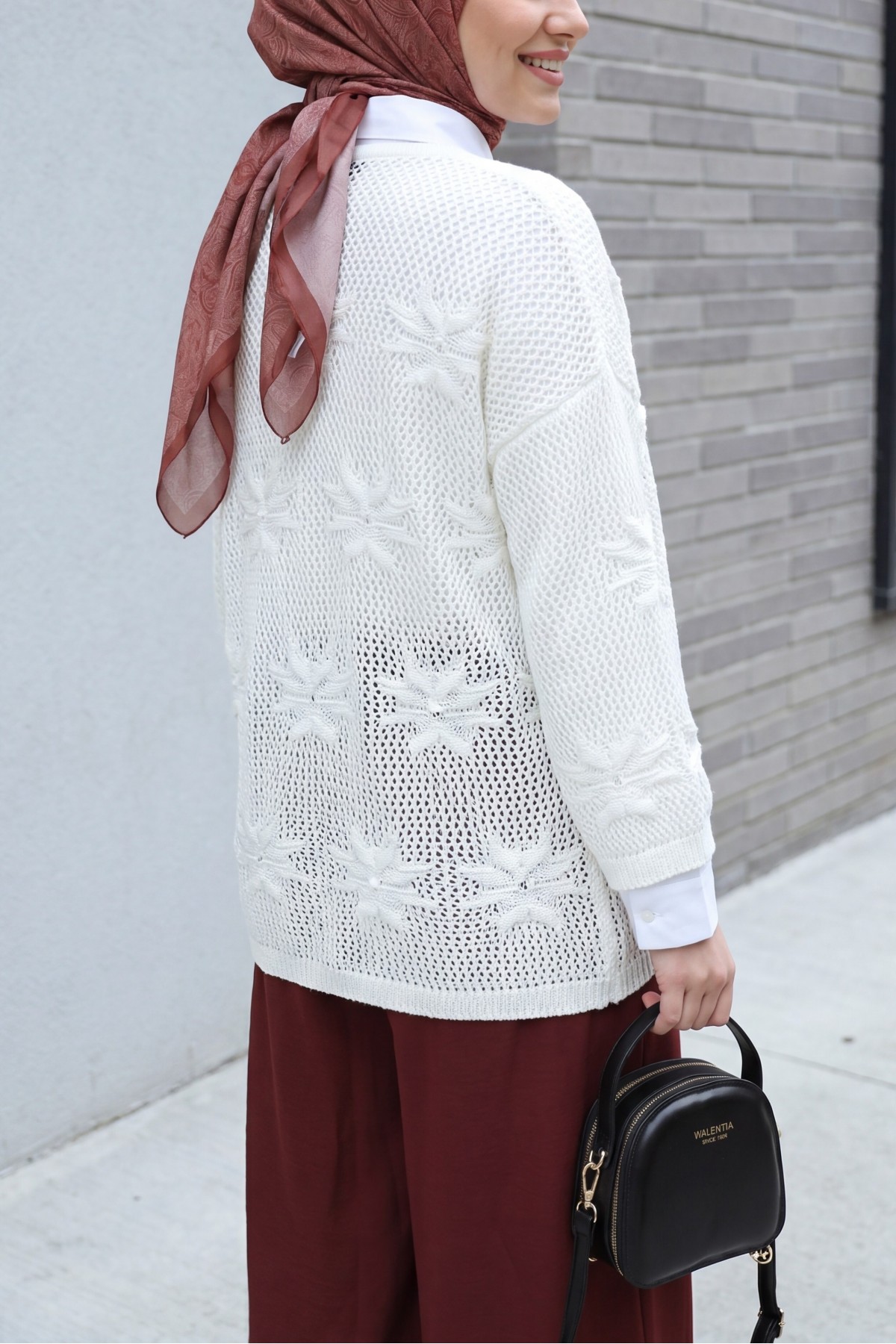 Floral Detail Openwork Knitted Cardigan -White