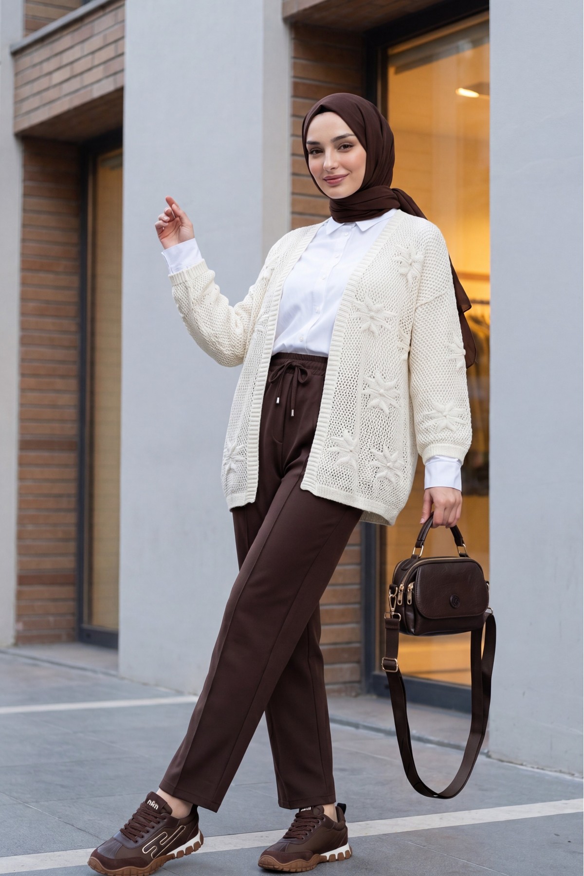 Floral Detail Openwork Knitted Cardigan -Cream color