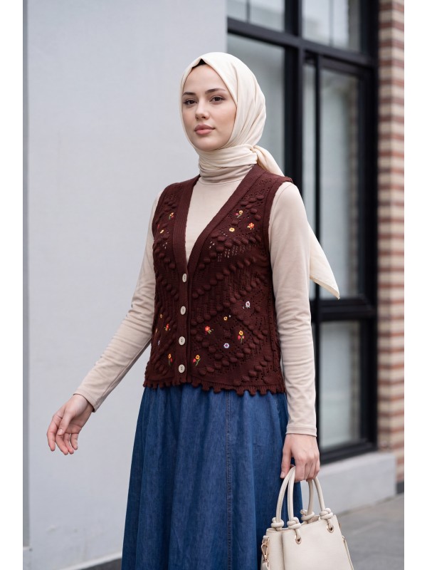 Ponponlu Çiçek Nakışlı Ajurlu Triko Yelek -Bordo