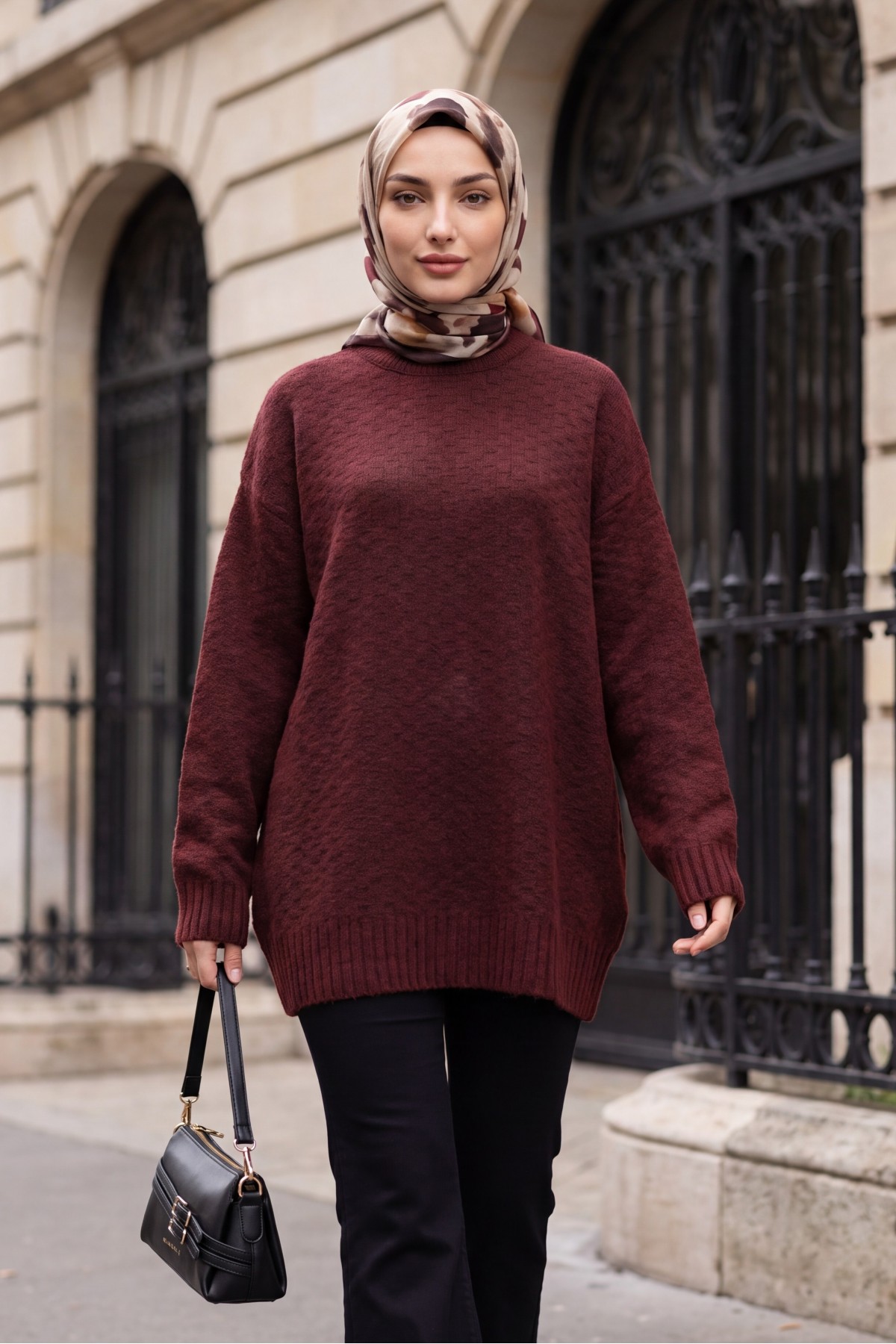 Round Neck Ribbed Loose Knit Tunic -Maroon