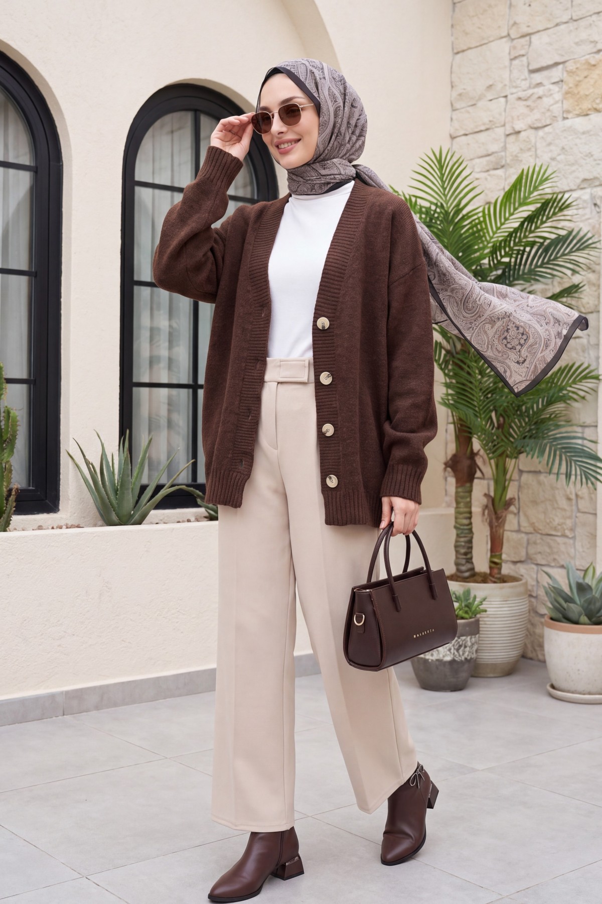 Button-front V-neck Loose Knit Cardigan -Brown