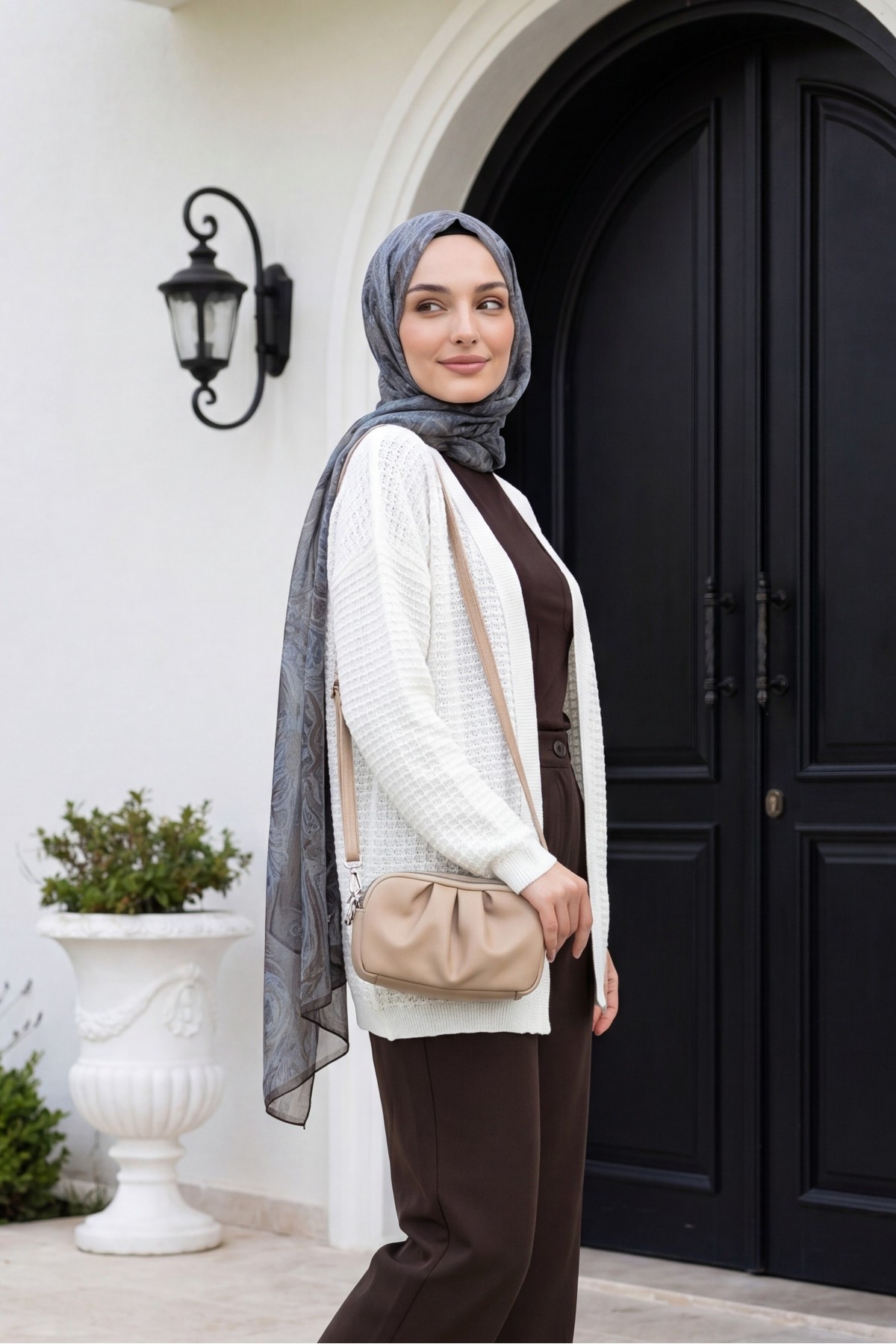 كارديجان رقيق محبوك بنقوش مفتوحة -أبيض