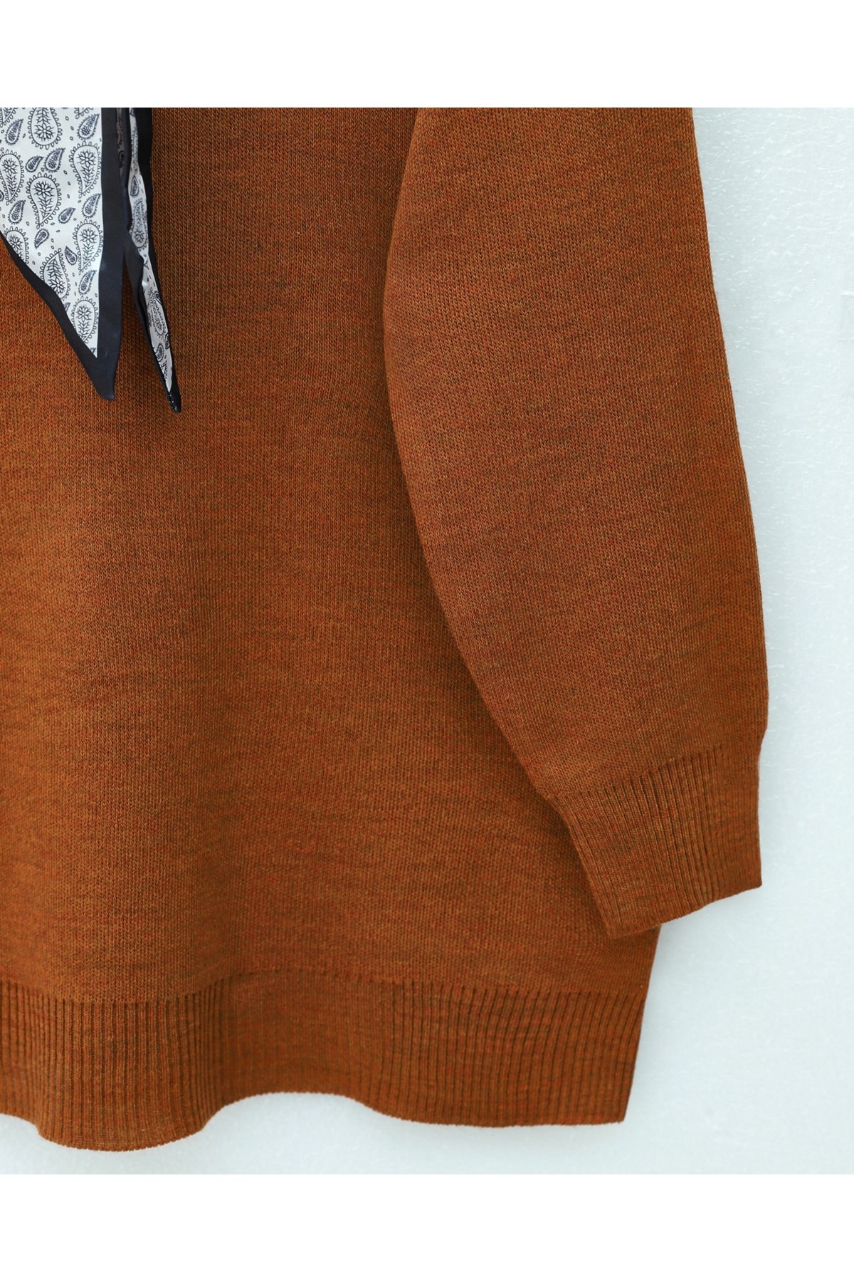 Round Neck Scarfed Casual Knit Tunic -Brick color