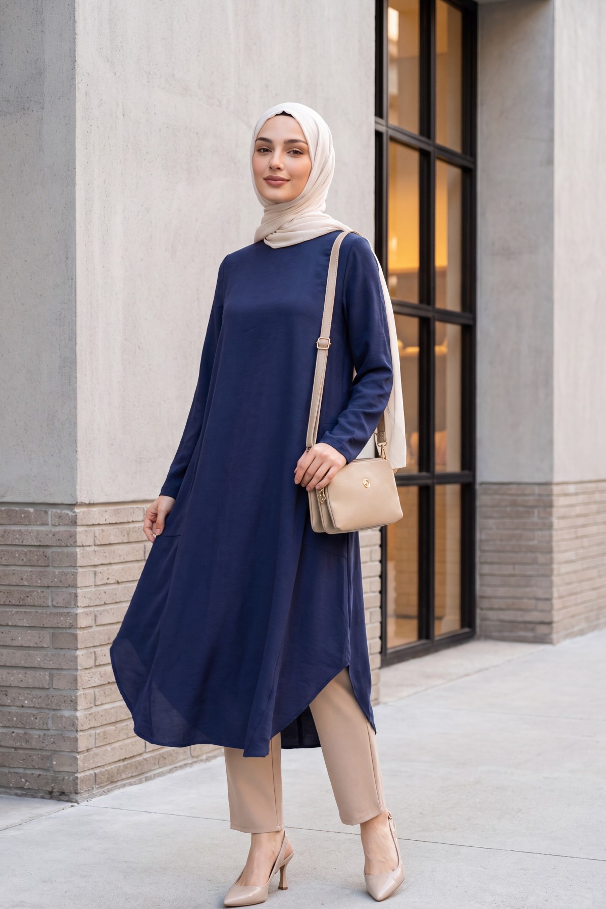 Cepli Yanları Yırtmaçlı Uzun Rayon Tunik  -Lacivert