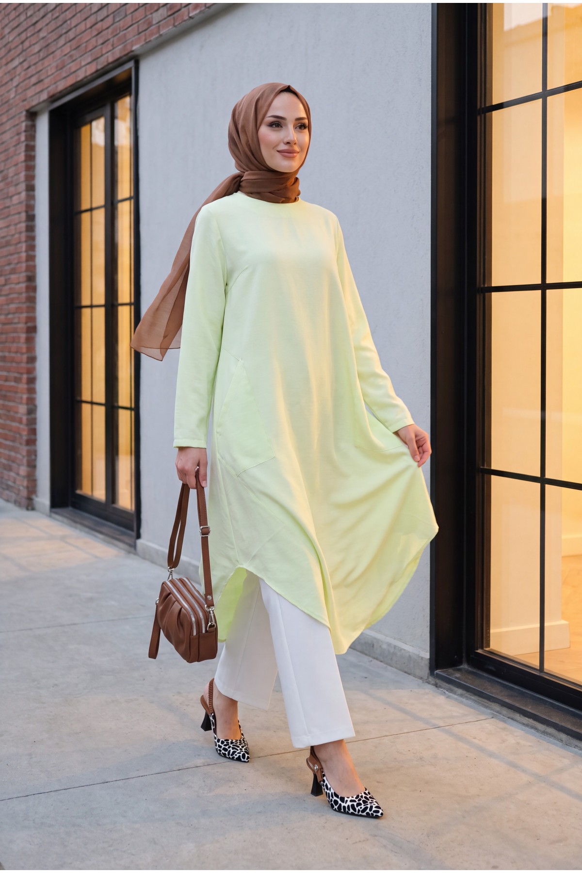 Long Rayon Tunic with Pockets and Side Slits -Light yellow