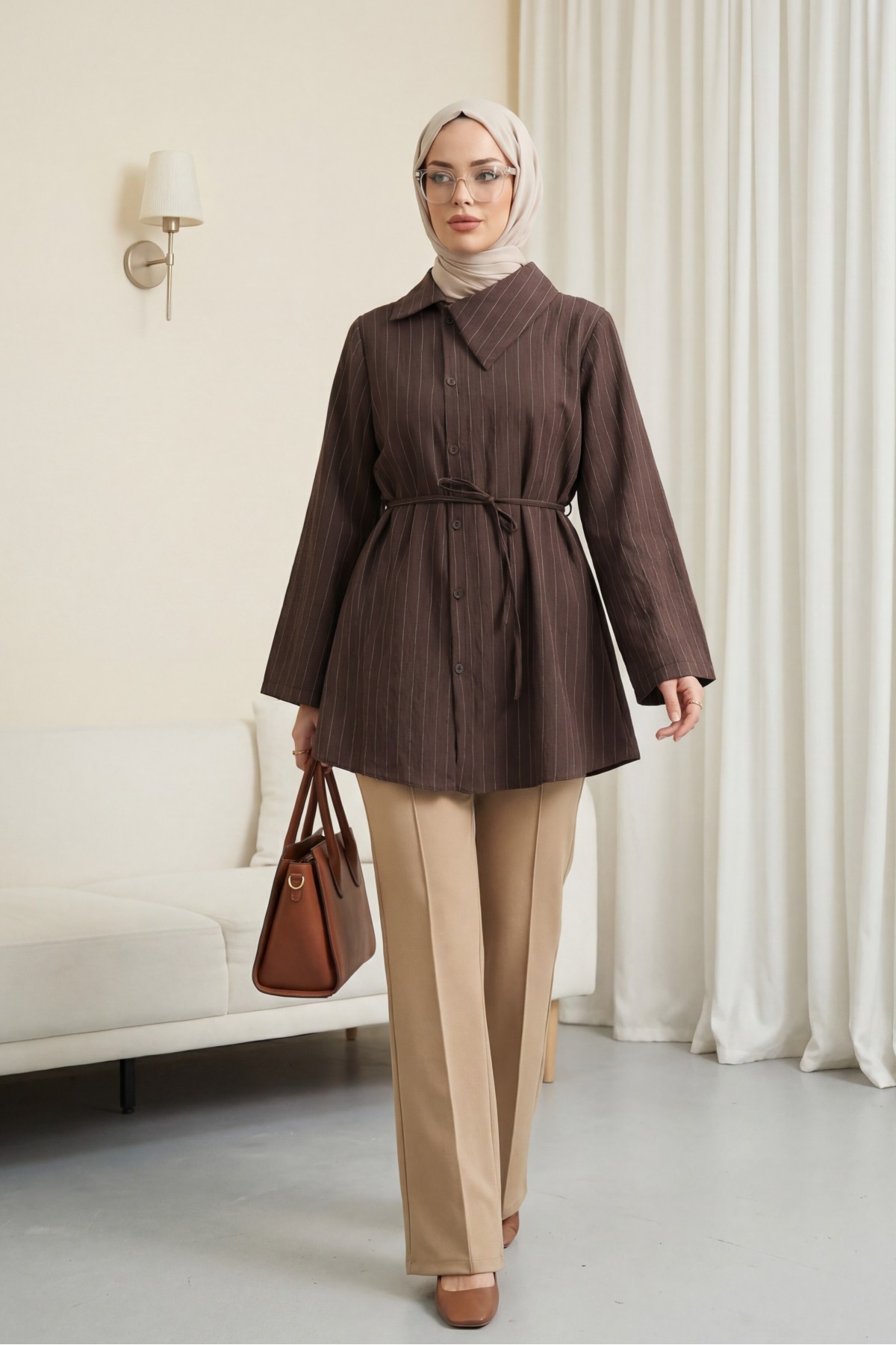 Yandan Yakalı Boydan Düğmeli Çizgili Bağcıklı Krinkıl Gömlek -Kahve