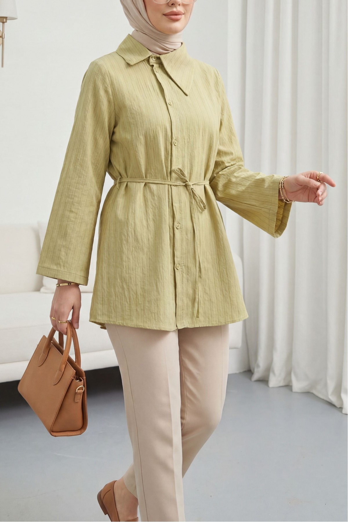 Yandan Yakalı Boydan Düğmeli Çizgili Bağcıklı Krinkıl Gömlek -Yağ Yeşili