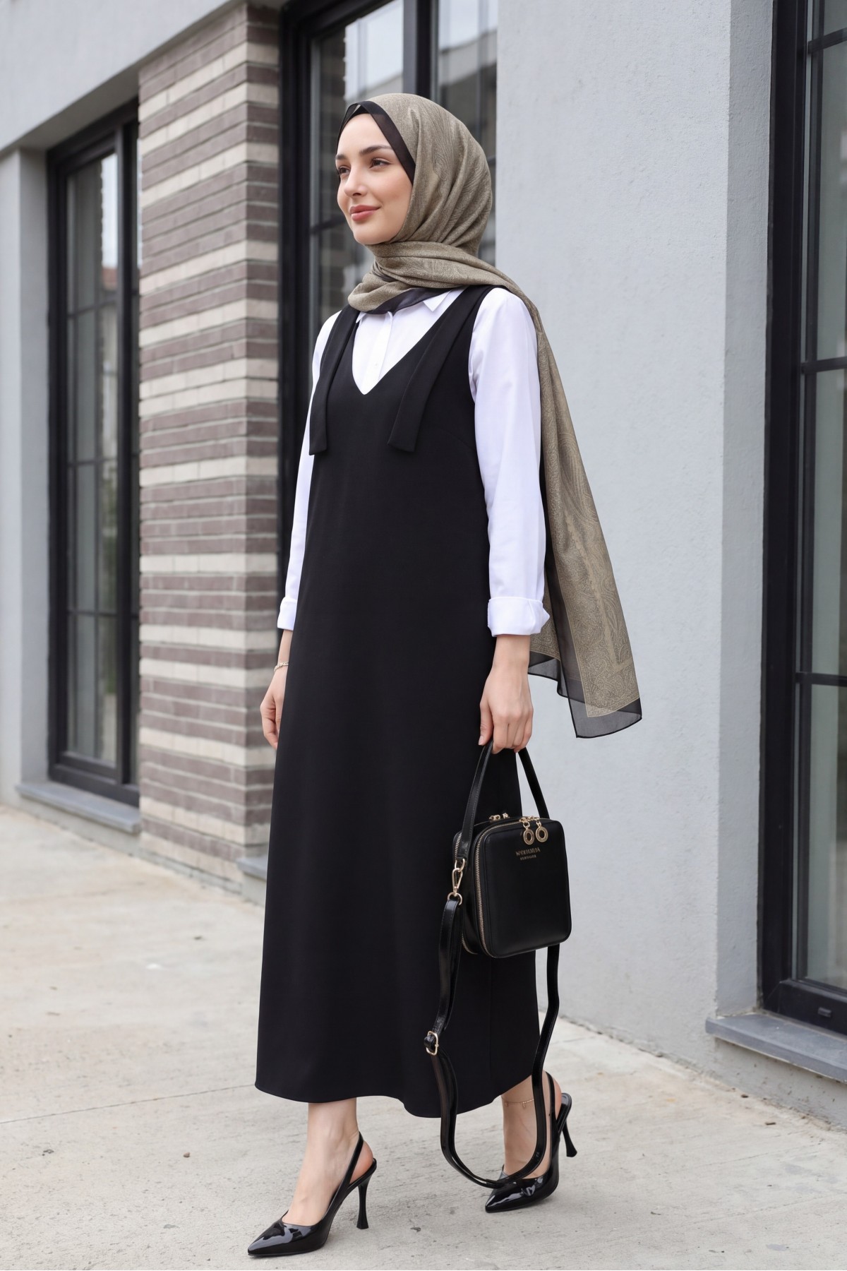 Long Gilet With Tied Shoulders -Black