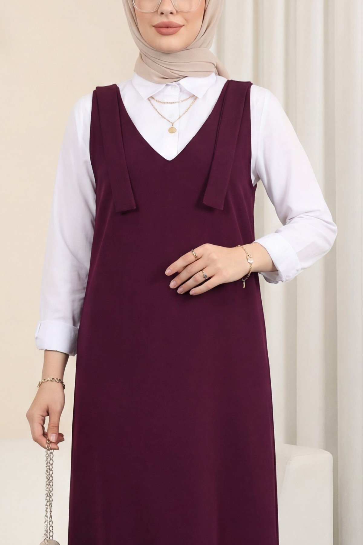 Long Gilet With Tied Shoulders       -Maroon
