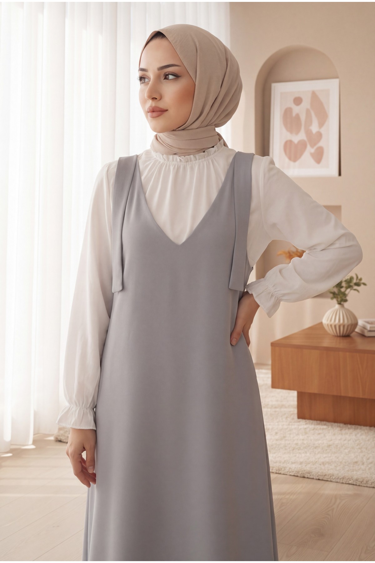 Long Gilet With Tied Shoulders      -Grey