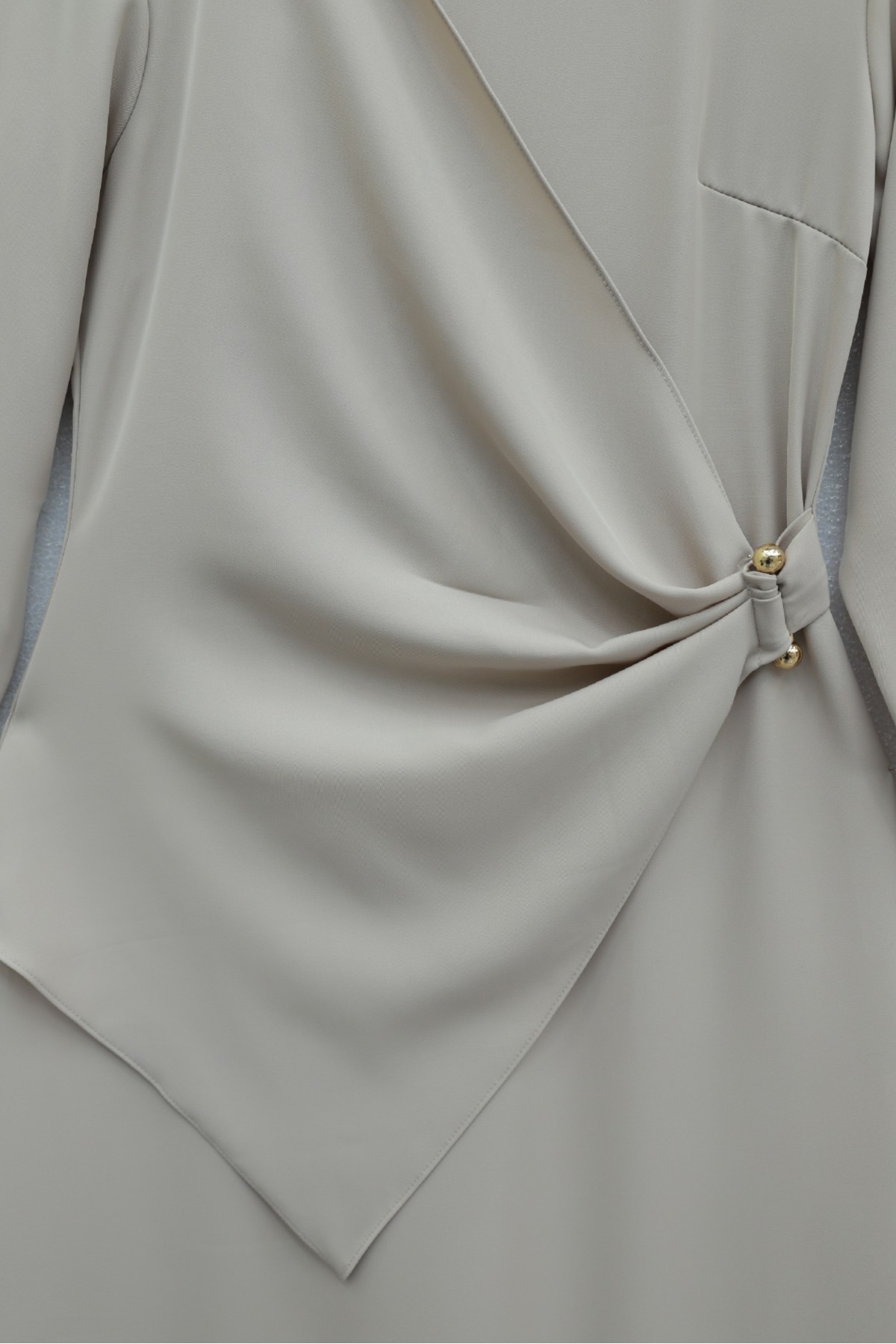 Çapraz Alerli Tokalı Yuvarlak Yaka İthal Krep Elbise -Taş