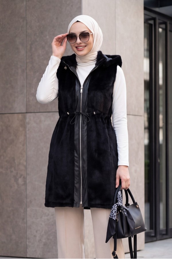 Hooded, Zip-Up, Pocketed, Drawstring Waist, Leather Detail Fox Vest -Black