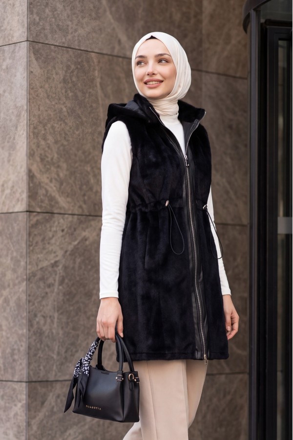 Hooded, Zip-Up, Pocketed, Drawstring Waist, Leather Detail Fox Vest -Black