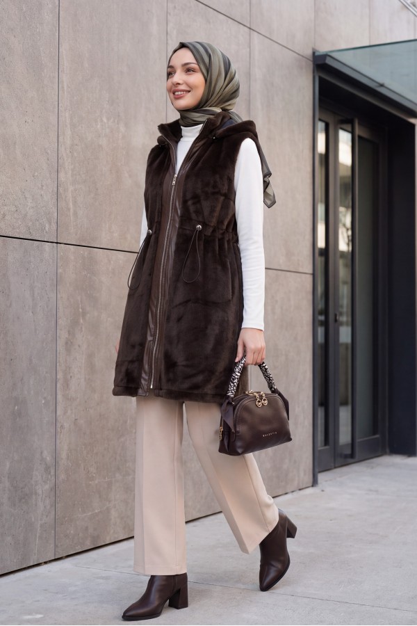 Hooded, Zip-Up, Pocketed, Drawstring Waist, Leather Detail Fox Vest -Brown