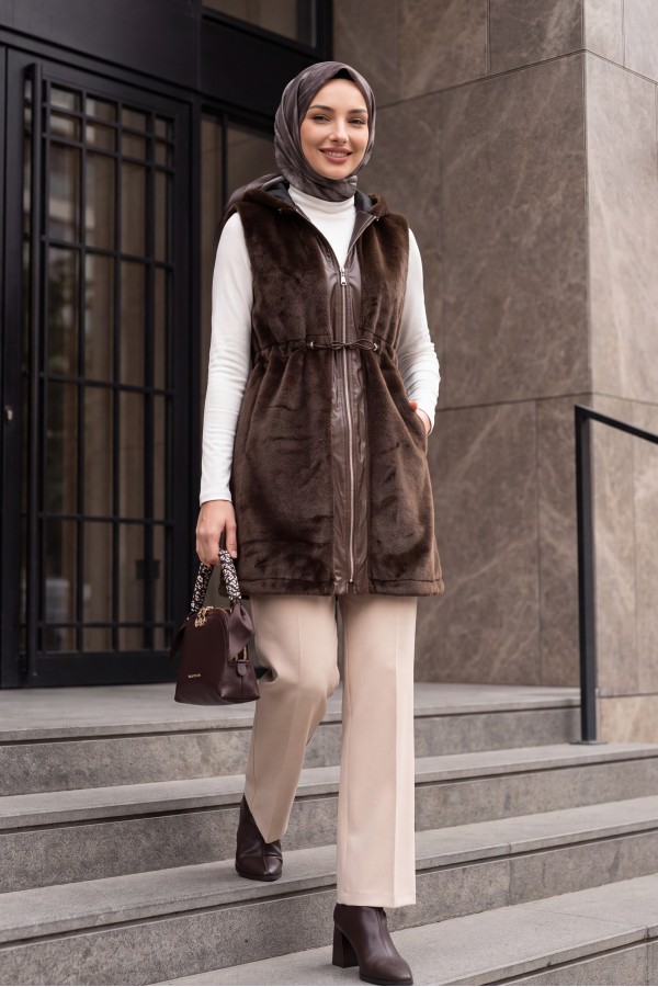 Hooded, Zip-Up, Pocketed, Drawstring Waist, Leather Detail Fox Vest -Brown