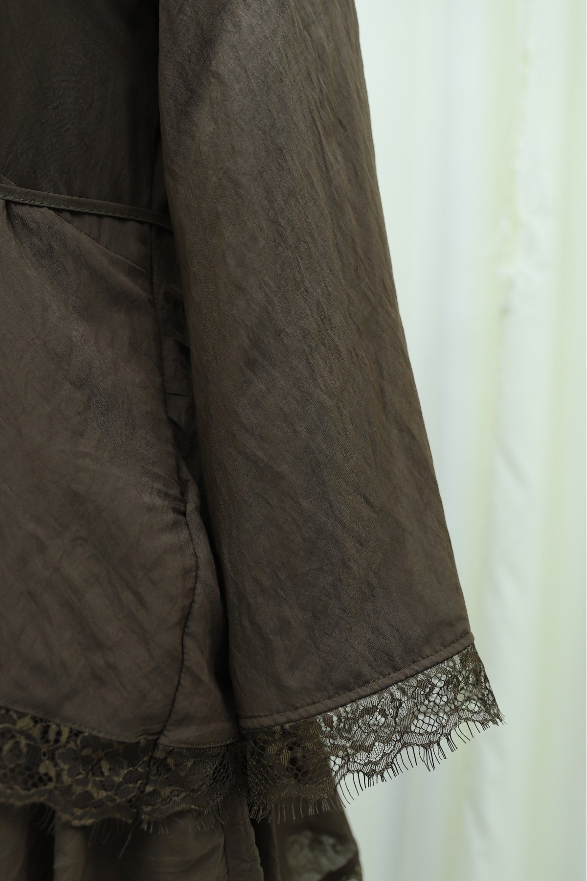 Lace-Detailed Layered Belted Lined Tulle Modal Dress -Brown