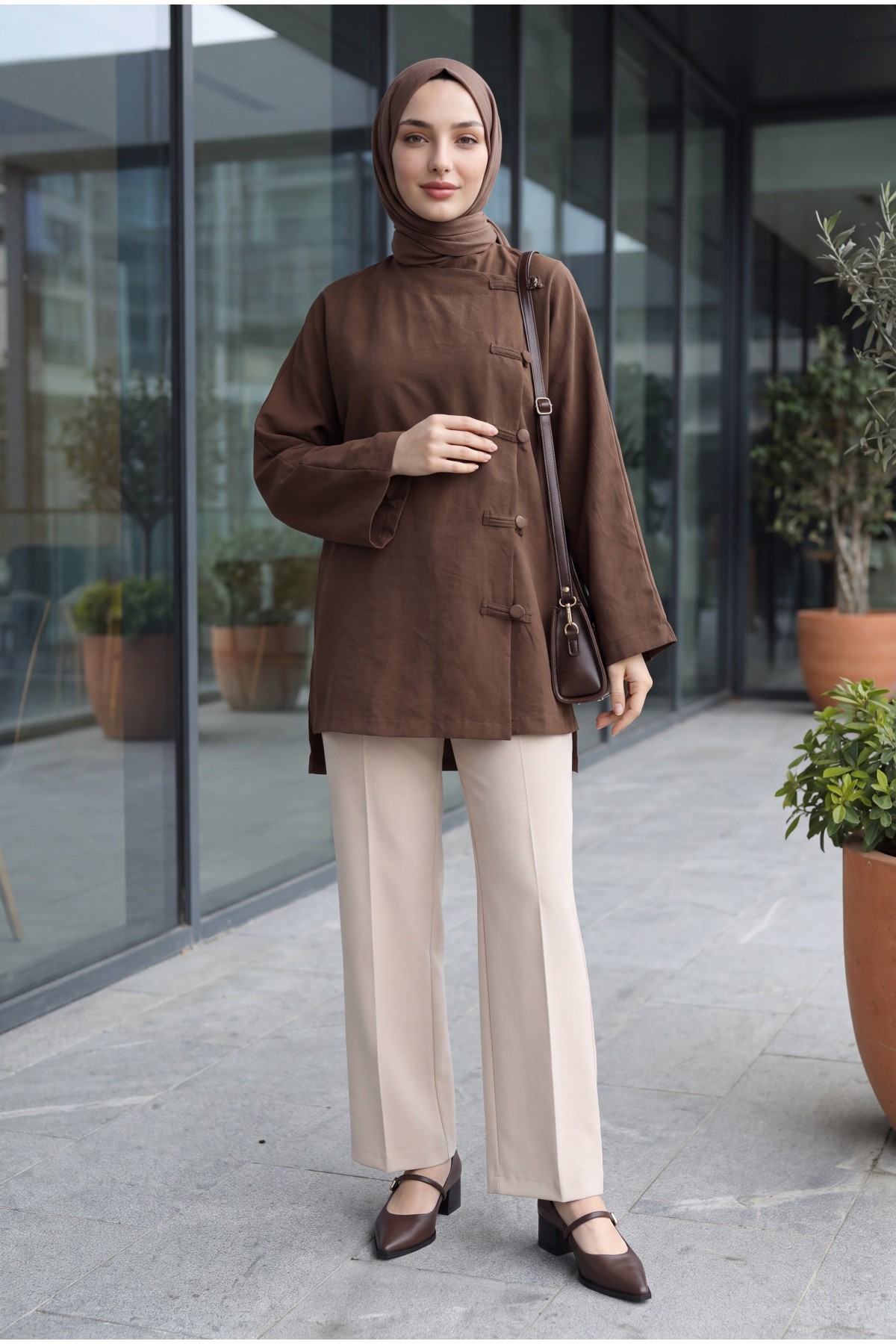 Round-Neck Poly-Viscose Tunic with Front Buttons and Longer Back -Brown