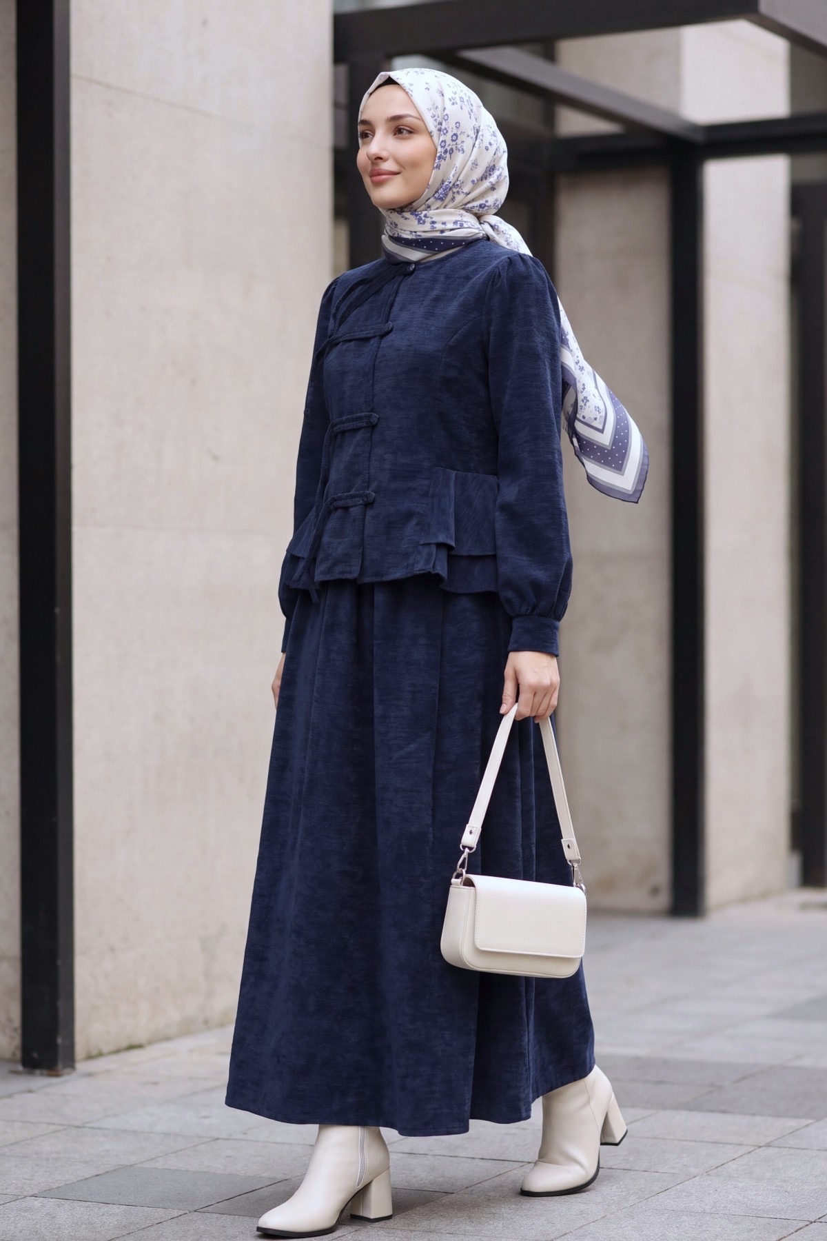 Velvet Set with Button-Front Skirt Featuring Pleat Detail -Navy blue