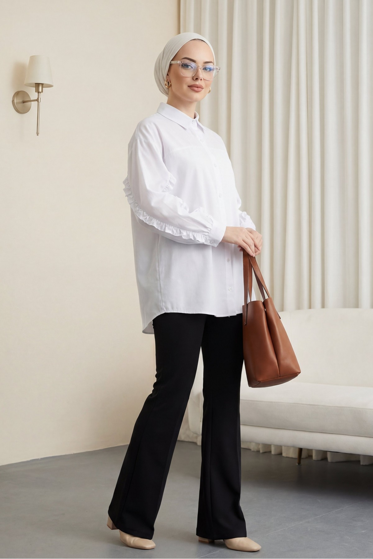 Buttoned Poplin Shirt with Ruffled Sleeves -White