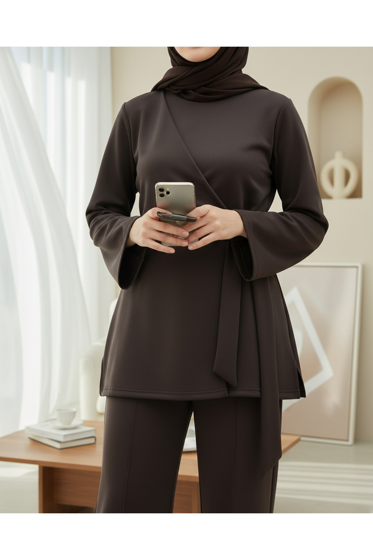 بدلة غوص ذات واجهة أمامية متقاطعة وشق -بني محروق