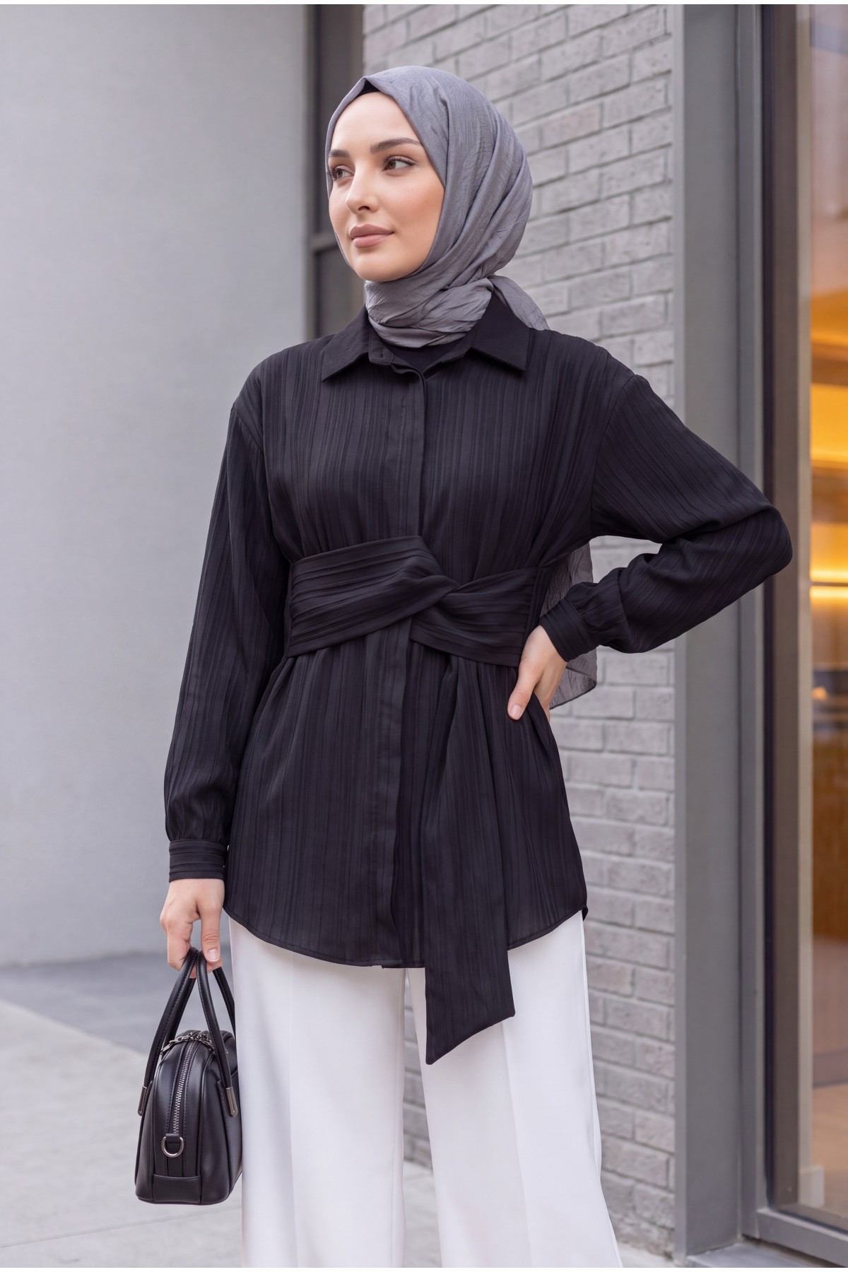 Belden Bağlamalı Fitlli Krinkıl Tunik -Siyah