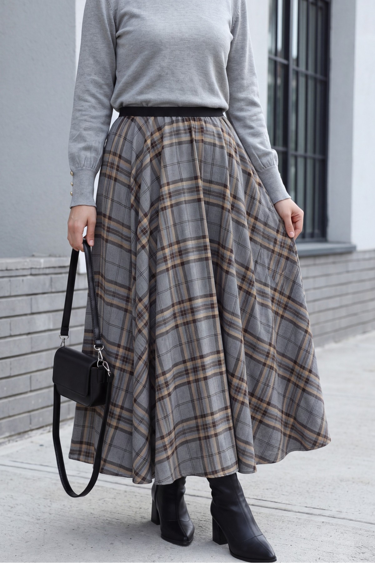 Elastic-Waist Plaid Flared Skirt -Grey