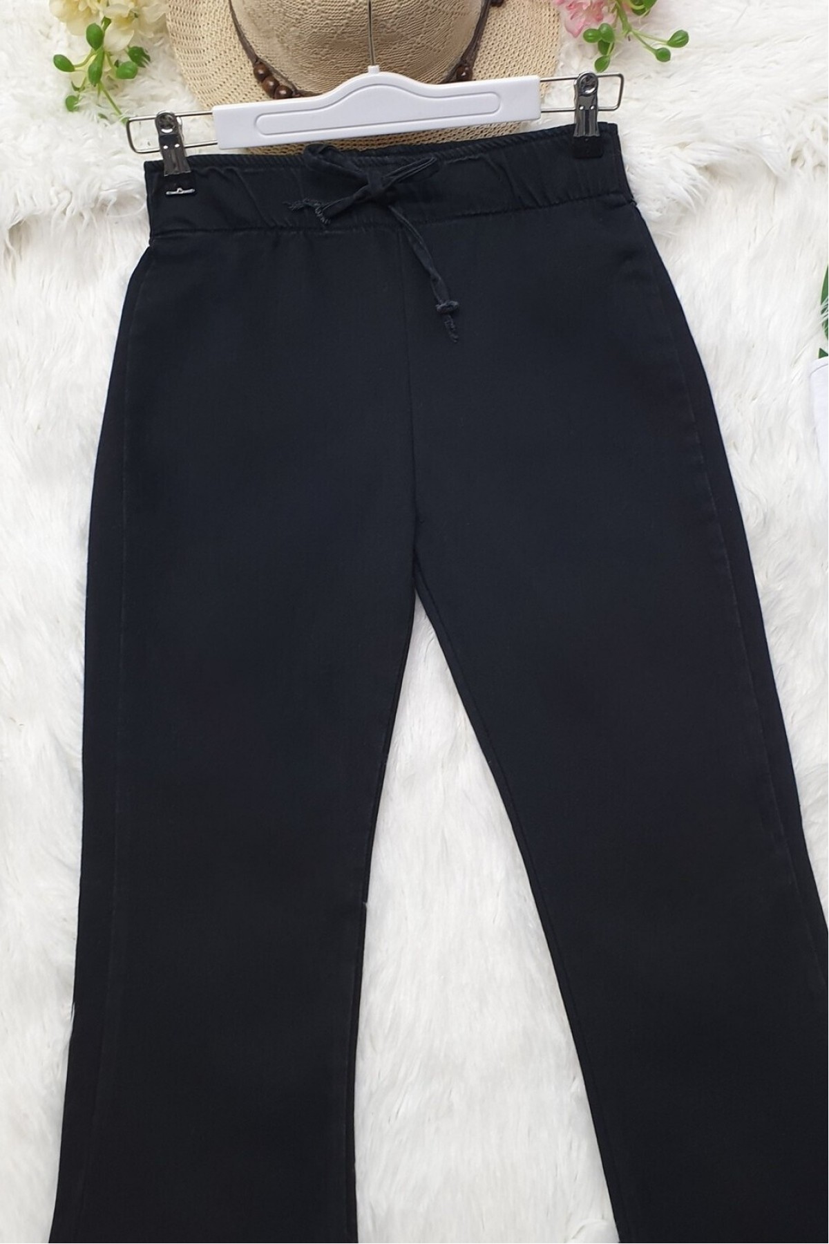 Spanish Leg Lace Detail Jeans -Black