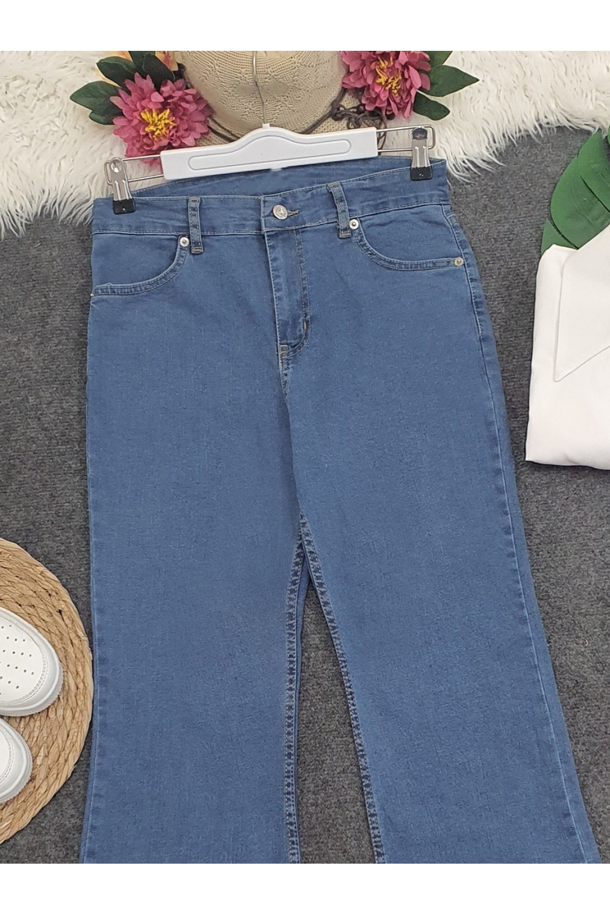 High Waist Spanish Leg Buttoned Jeans -Blue