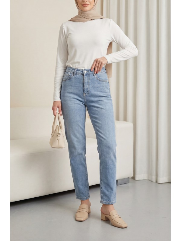 High-Waisted Straight-Leg Jeans with Pockets -Ice Blue