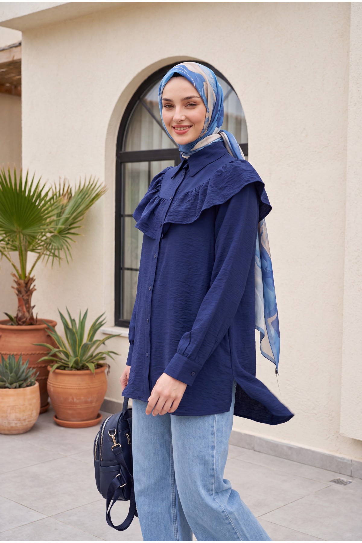 Robadan Fırfırlı Düğmeli Rayon Tunik -Lacivert