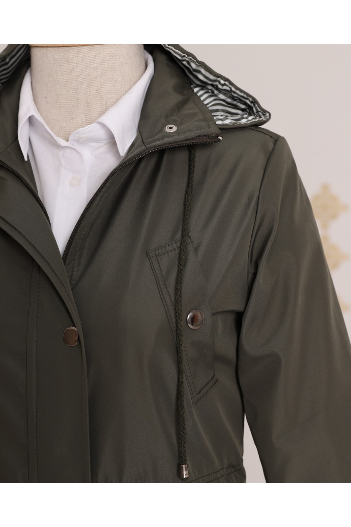 Striped Trench Coat   -Khaki