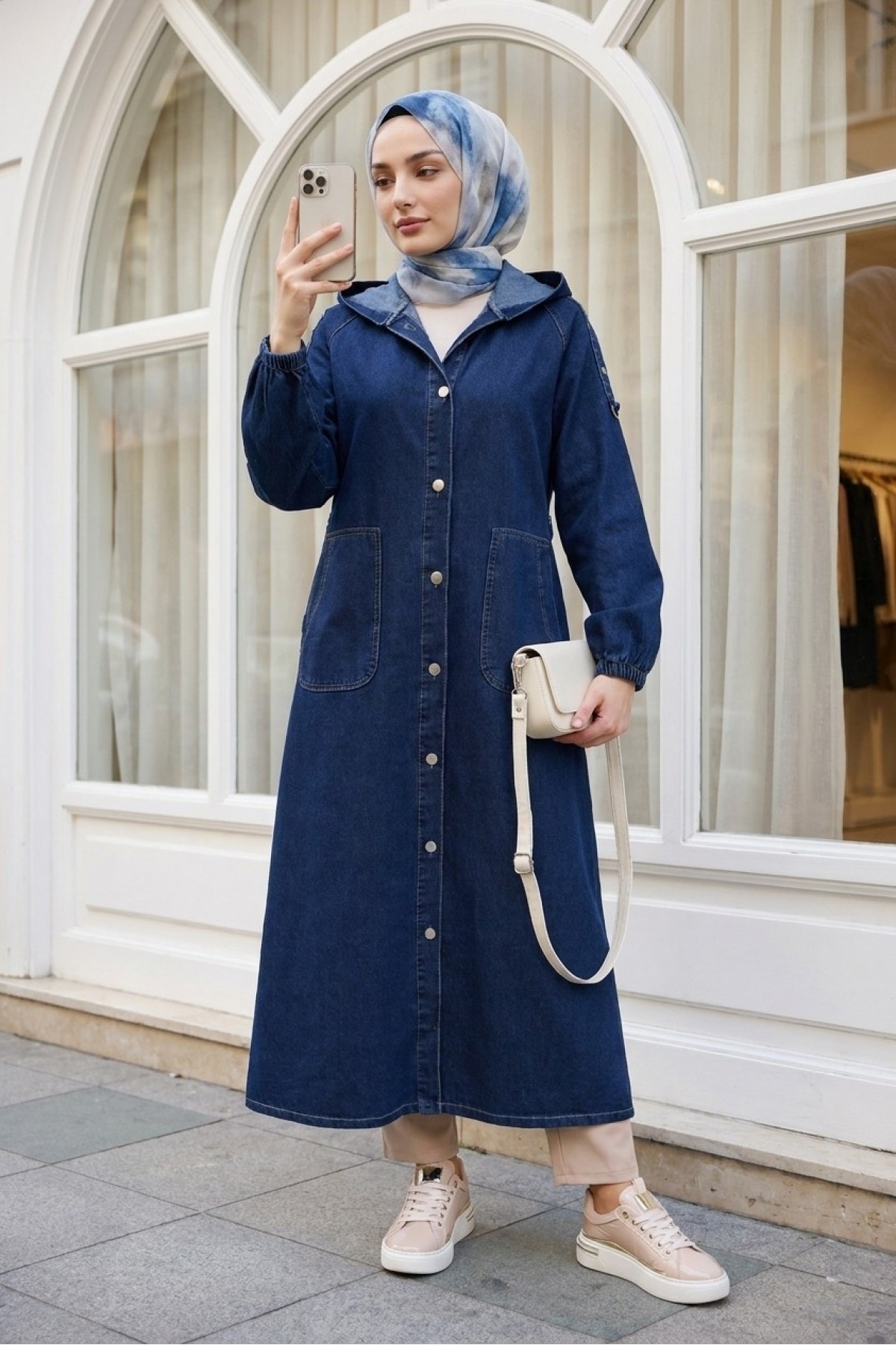 Button -Navy blue