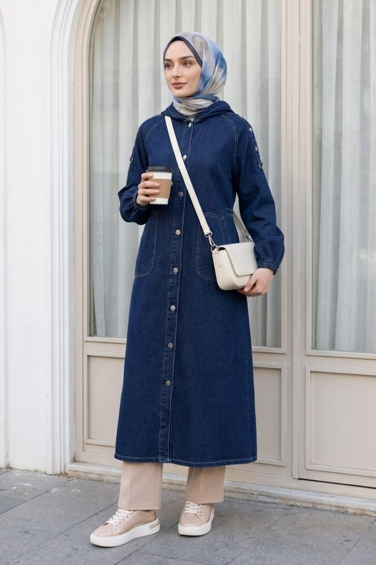 Button -Navy blue