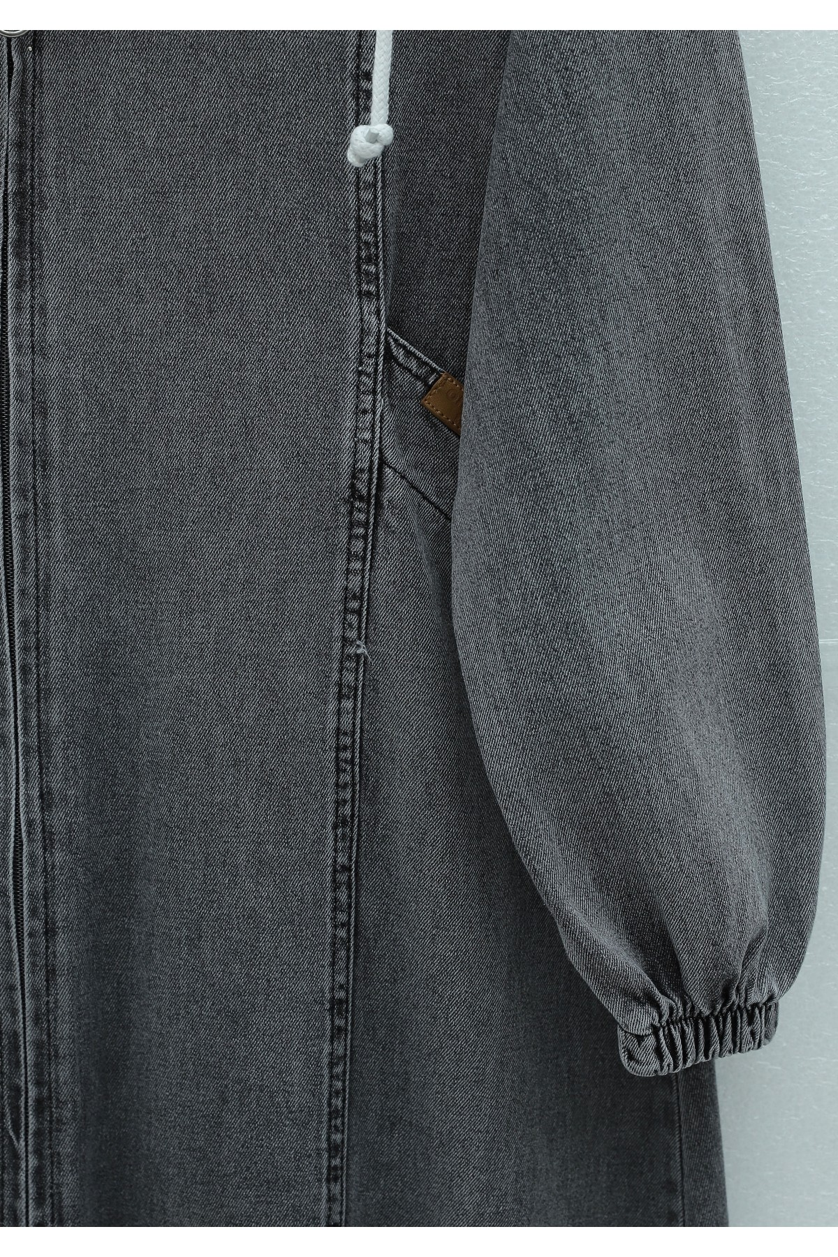 Full-Zip Hooded Denim Jacket with Elasticated Cuffs and Pockets -Smoked 