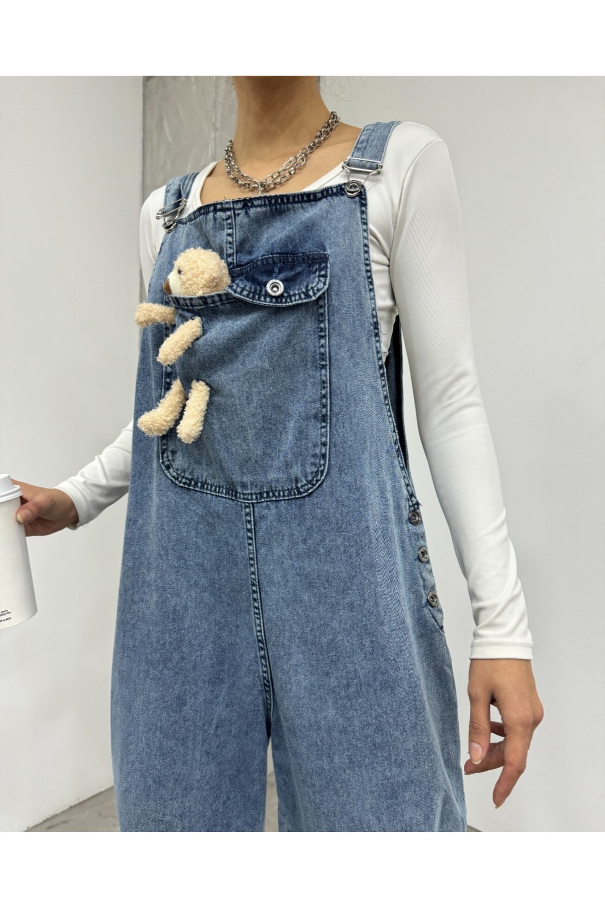 Ayıcık Detaylı Askılı Yanları Düğmeli Kot Tulum  -Buz Mavi