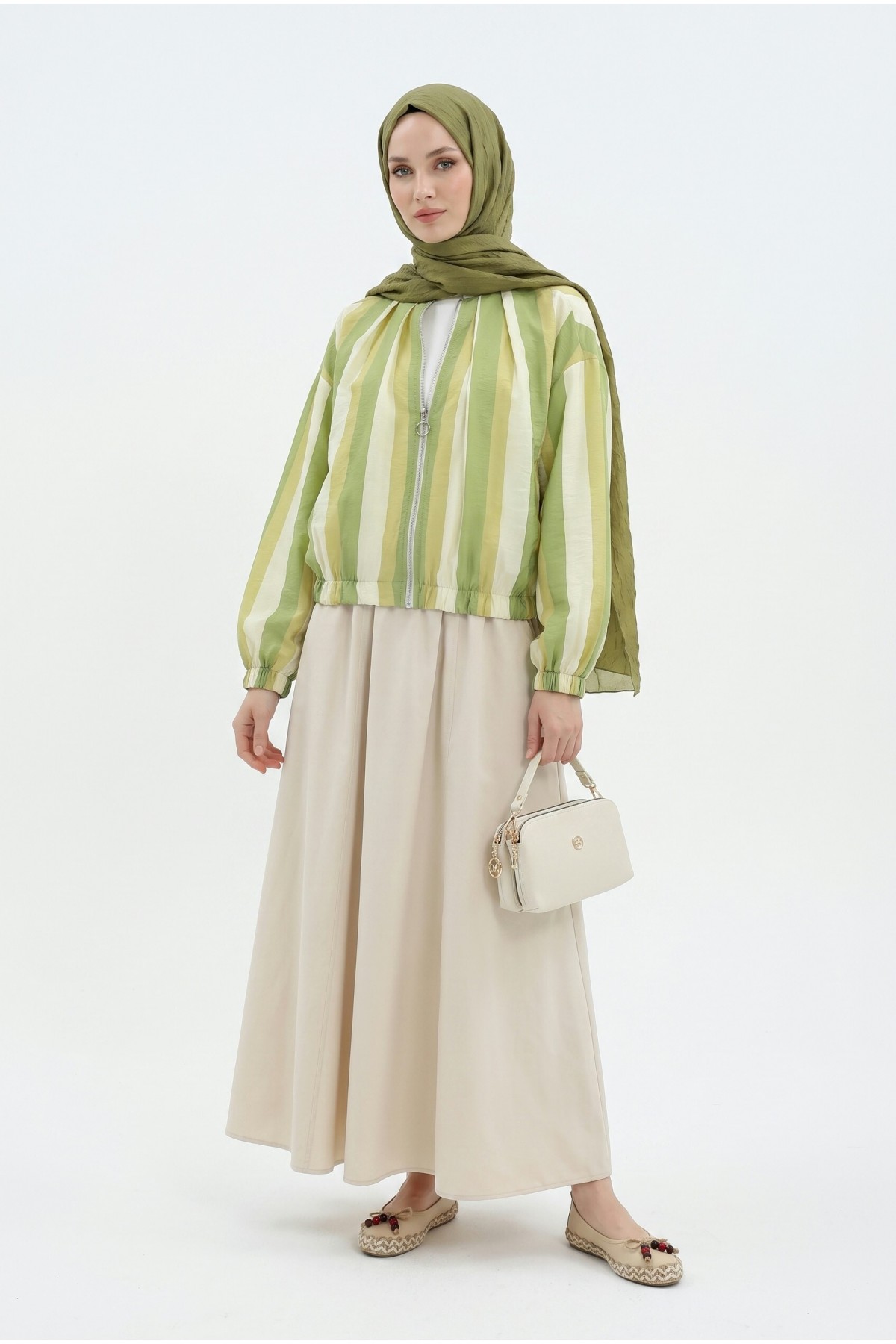 Patterned Summer Jacket with Elasticated Cuffs and Waist, Pockets and Zipper Closure -Oil Green