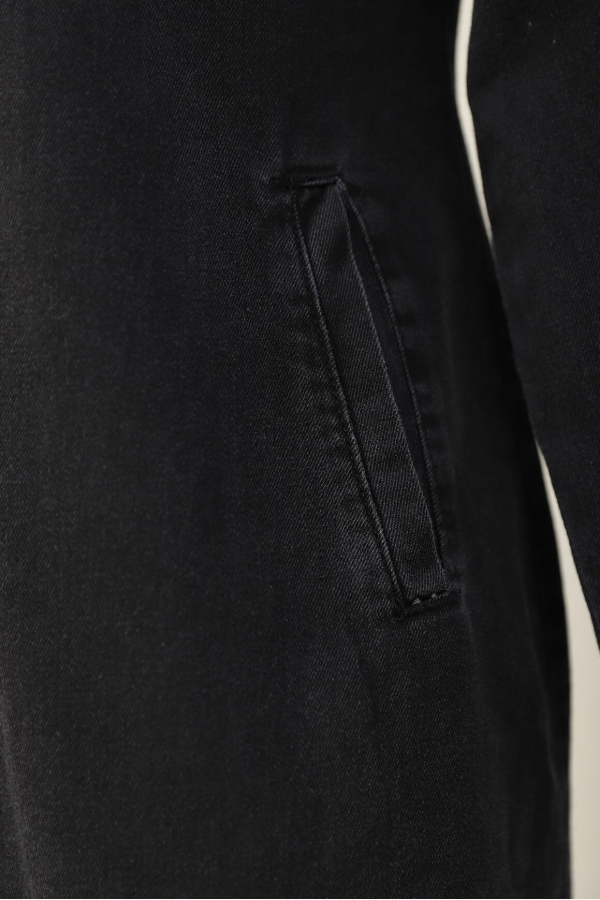 Denim Cap with Elastic Sleeves and Buttons   -Black