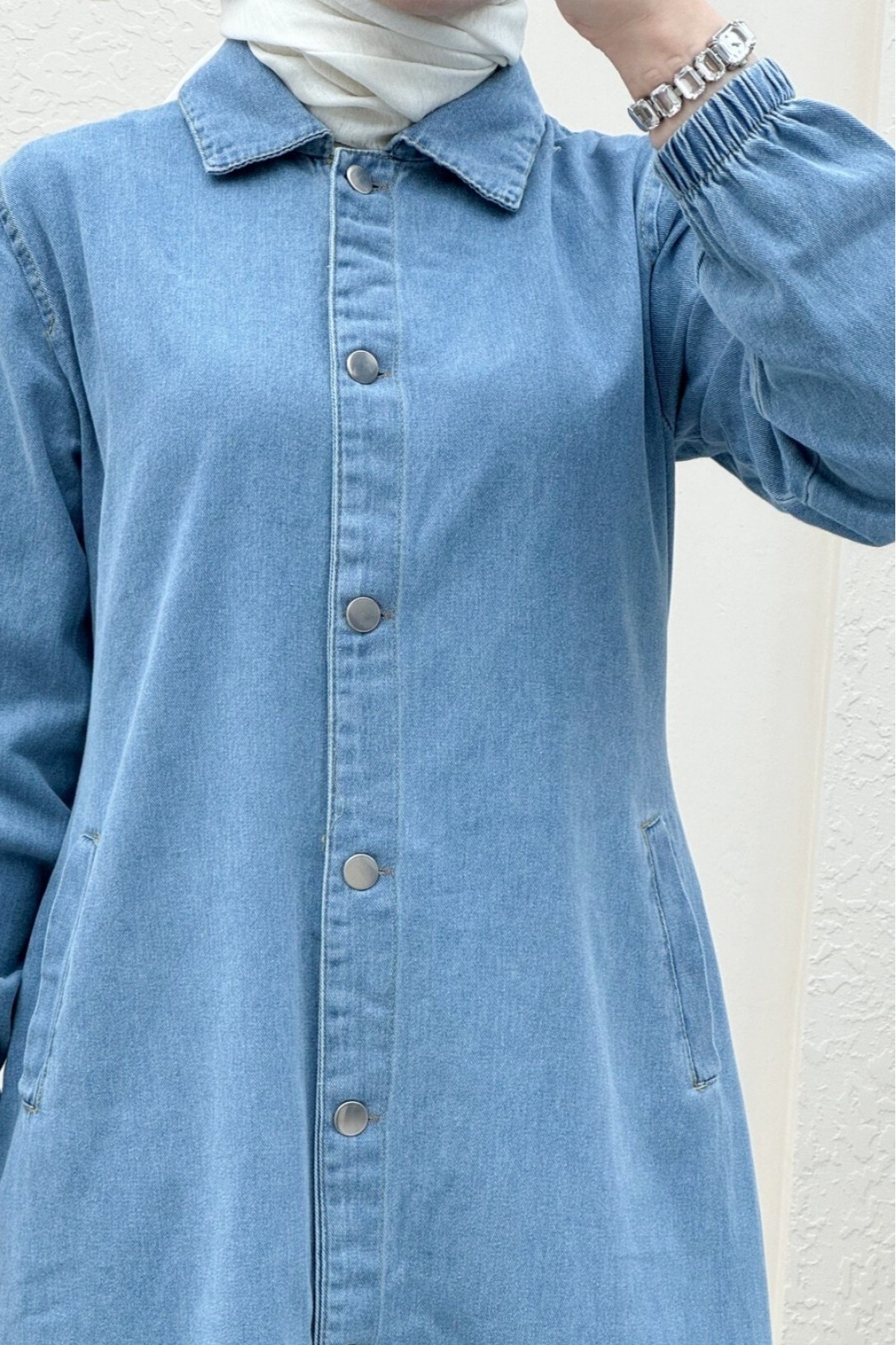 Denim Cap with Elastic Sleeves and Buttons -Light blue