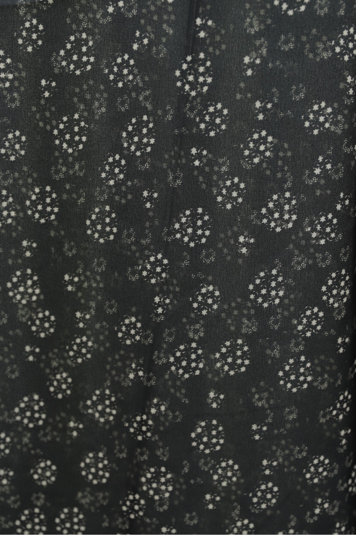 Crisp Floral Patterned Voile Scarf -Black