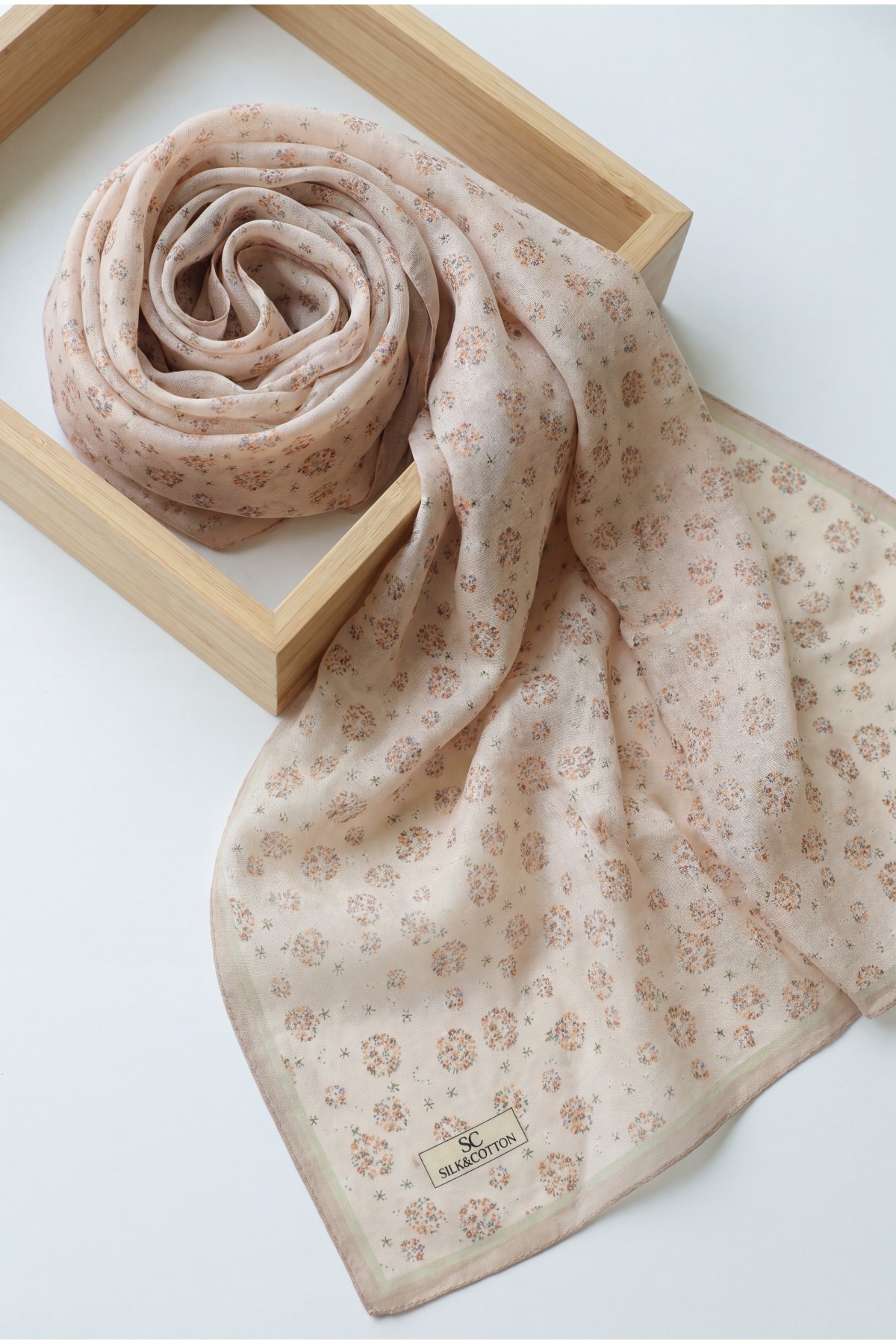 Crisp Floral Patterned Voile Scarf -Powder