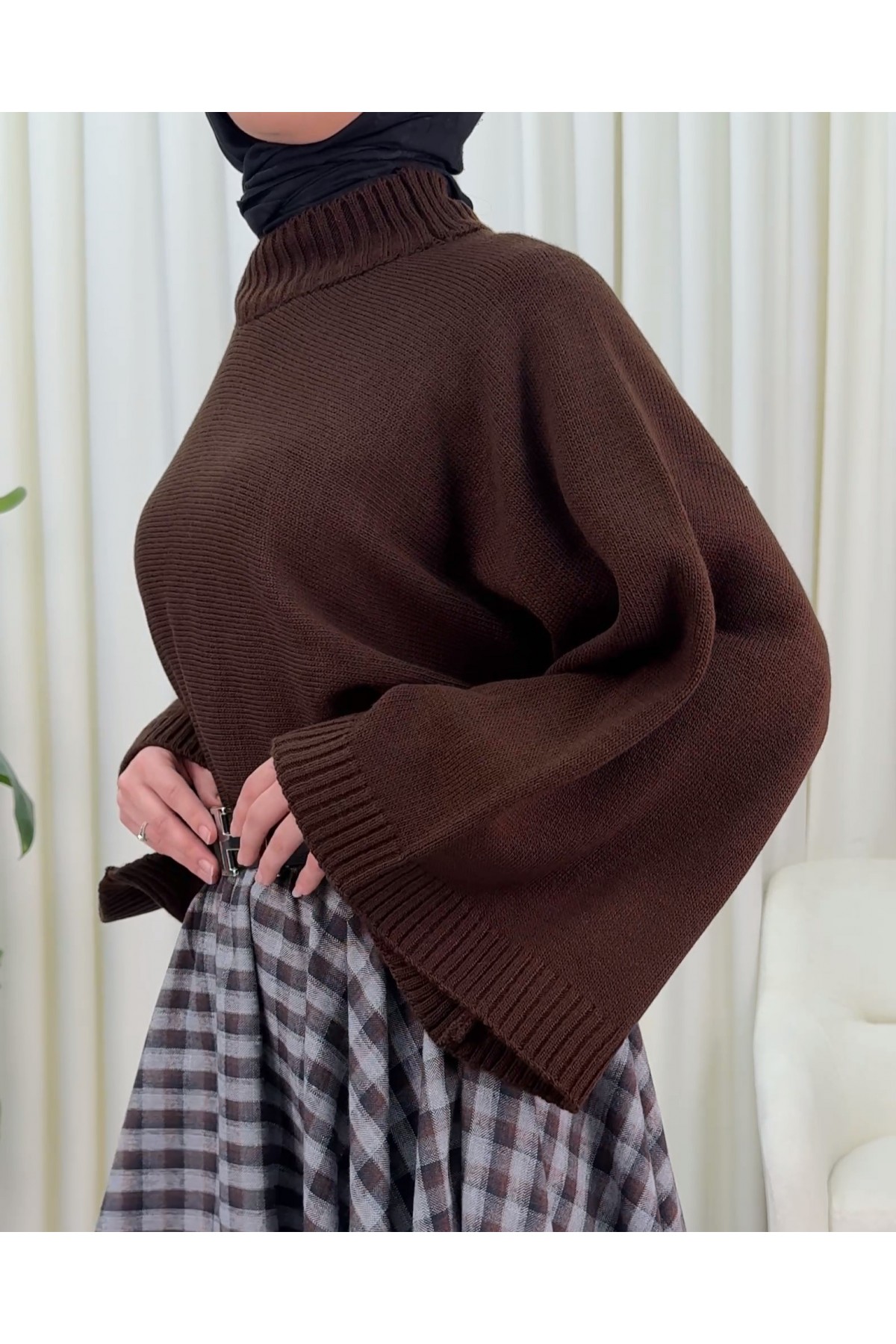 Yarım Boğaz Krop Triko Kazak -Kahve