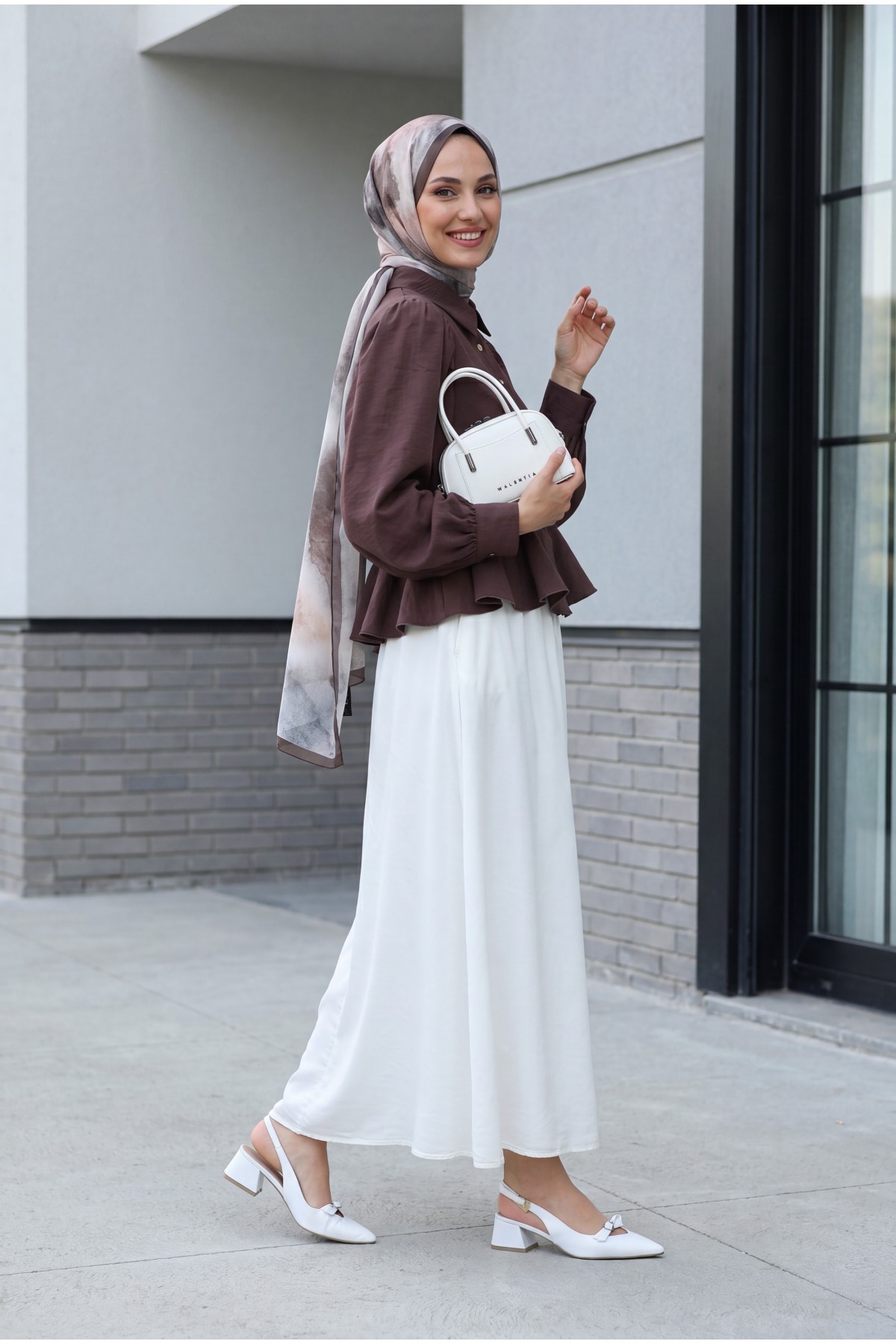 Tencel Skirt with Elastic Waistband, Drawstring Detail, and Pockets -Ecru