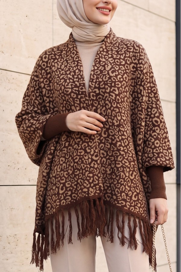 Uçları Püsküllü Kol Manşet Detaylı Triko Panço   -Leopar