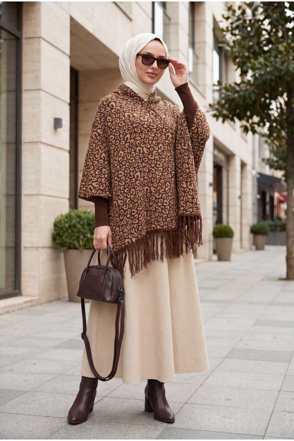 Uçları Püsküllü Kol Manşet Detaylı Triko Panço   -Leopar