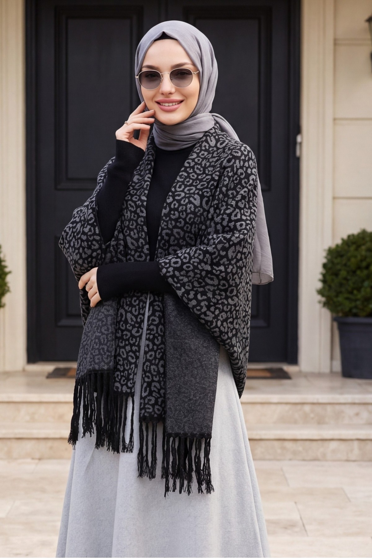 Knit Poncho with Tassel  -Anthracite