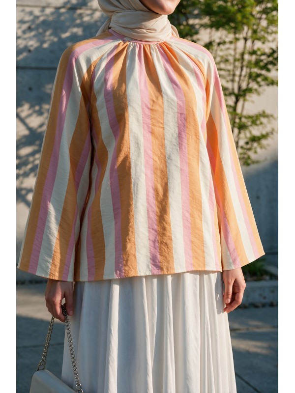 Loose-fitting blouse with thick stripes and Spanish-style sleeves, tie-neckline at the back. -Orange