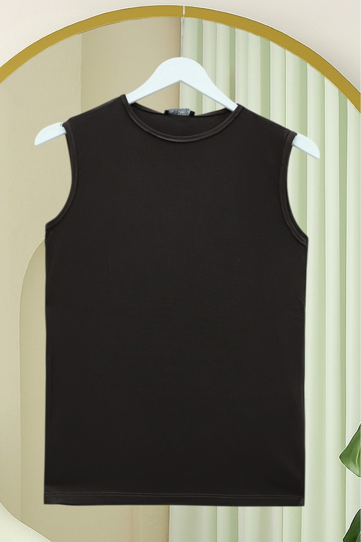 Sleeveless Crew Neck Cotton Undershirt -Brown