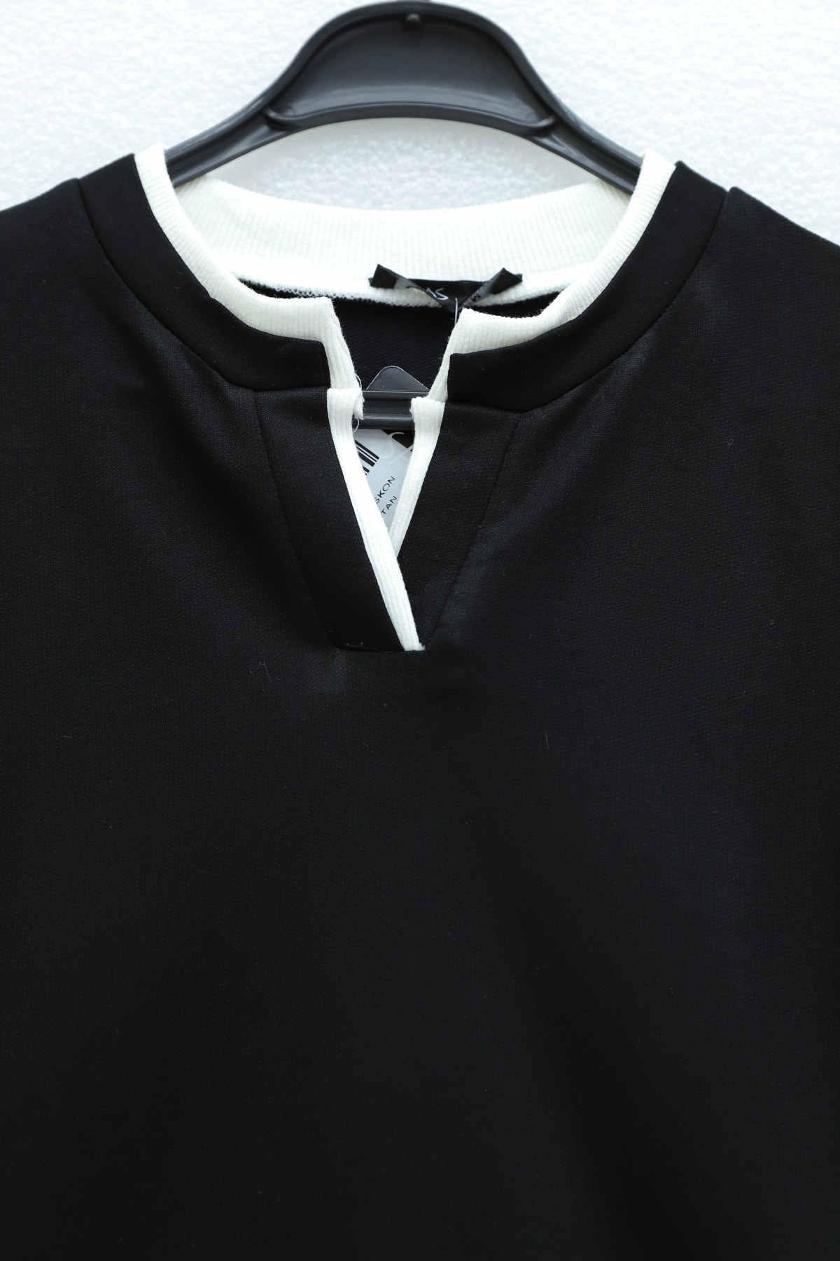 V-Neck Double Layer 2-Thread Cotton Blouse -Black