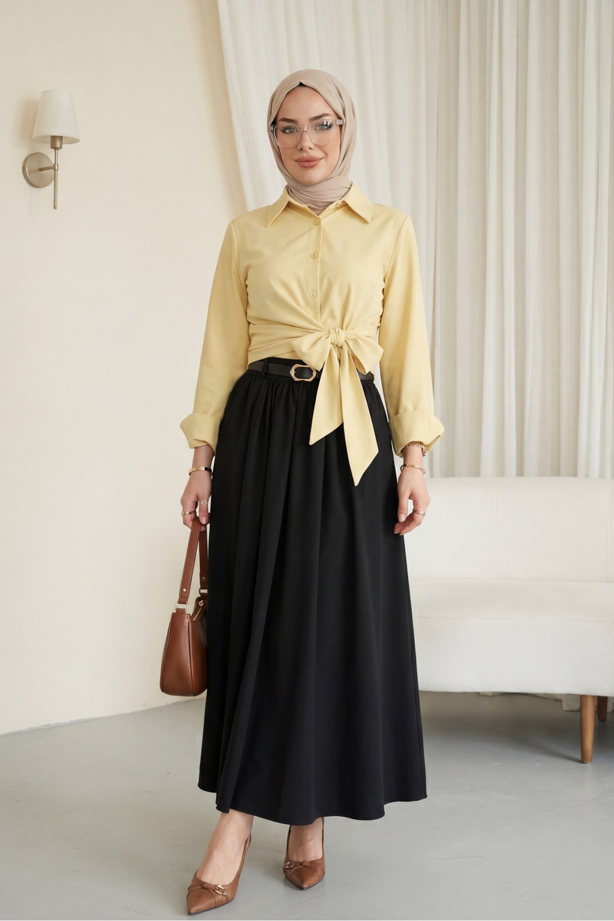 Twill Skirt with Buckle Belt, Pleated Side Pockets and Zipper -Black