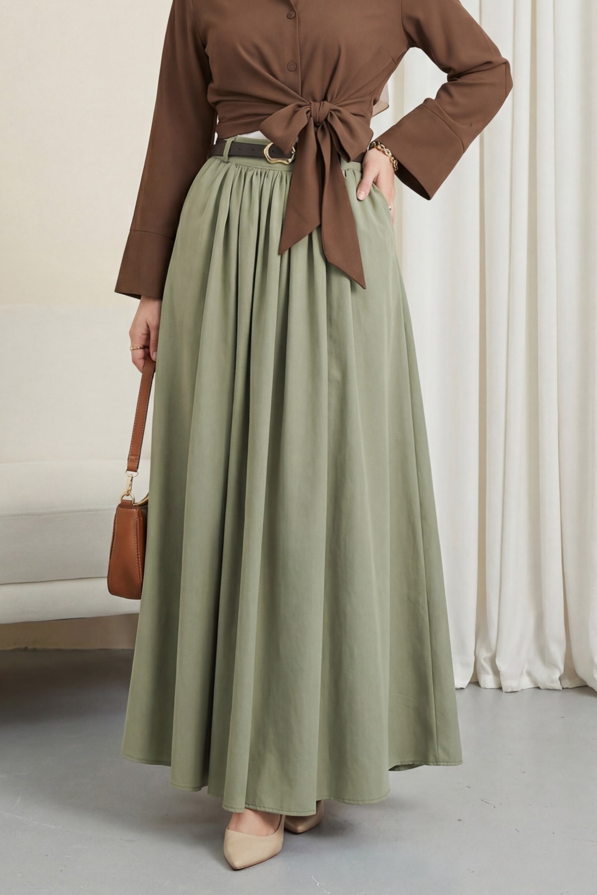 Tokalı Kemerli Piliseli Yan Cepli Fermuarlı Tivil Etek -Haki